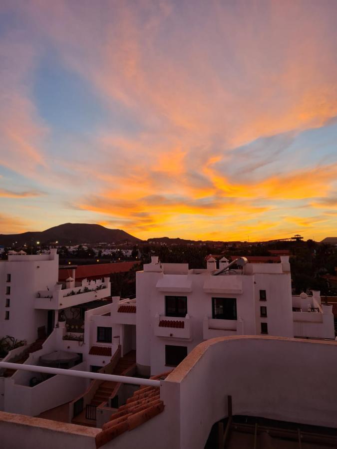 Coco Surfhouse - Coworking Coliving Hotel Corralejo Buitenkant foto