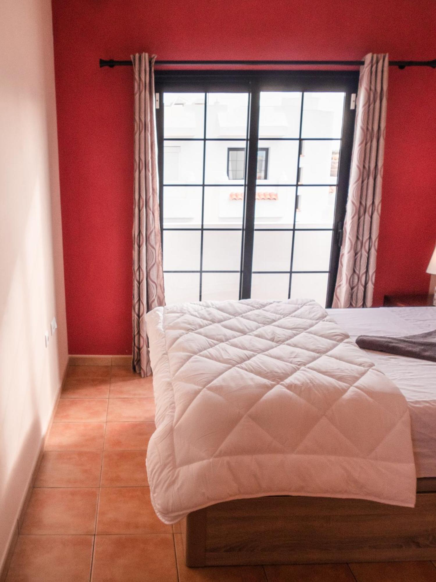 Coco Surfhouse - Coworking Coliving Hotel Corralejo Buitenkant foto