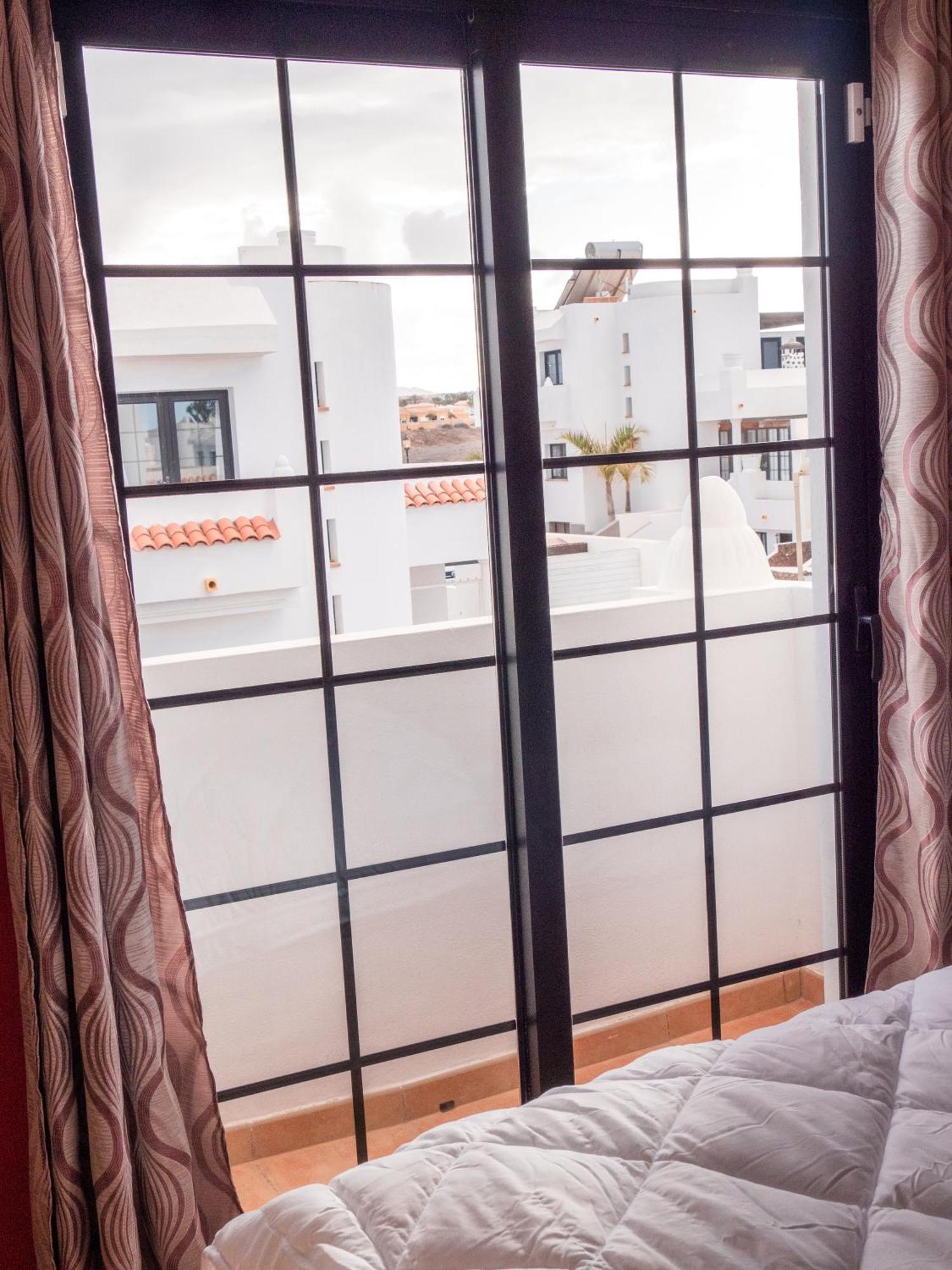 Coco Surfhouse - Coworking Coliving Hotel Corralejo Buitenkant foto